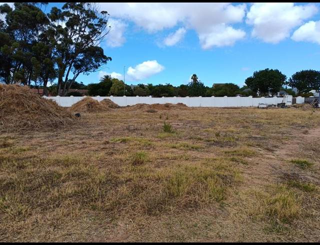 LAND FOR SALE IN DARLING